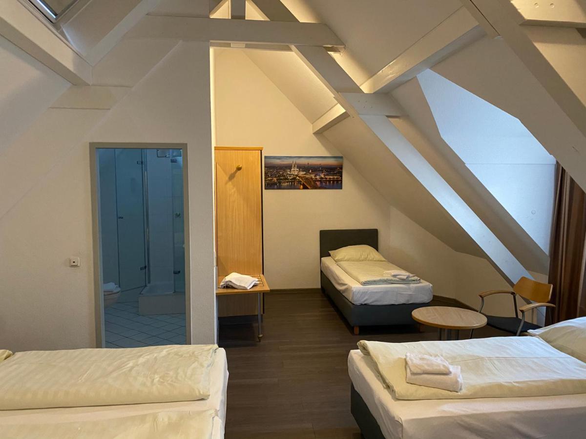 Opera 3* Keulen